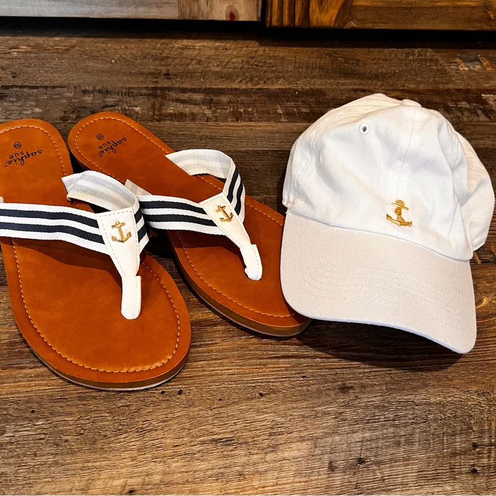 Anchor Nautical Sandals with BONUS Lisi Lerch white Cap EUC